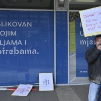 Prosvjed protiv otkaza u Holdingu