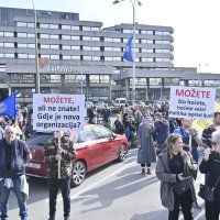 Prosvjed protiv otkaza u Holdingu