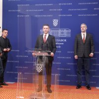 Konferencija za medije Mosta o odluci Odbora za ustav o provjeri ustavnosti referendumskih pitanja