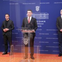 Konferencija za medije Mosta o odluci Odbora za ustav o provjeri ustavnosti referendumskih pitanja