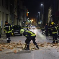 Cigle na ulicama Mostara nakon što je jak potres pogodio BiH