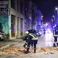 Cigle na ulicama Mostara nakon što je jak potres pogodio BiH