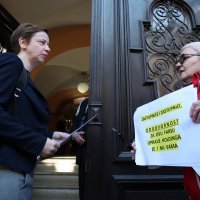 Predstavnici Koordinacije SSSH dijelili su letke zastupnicima Skupštine Grada Zagreba