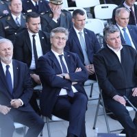 Milanović i Plenković zajedno na Svečanoj akademiji povodom 31. obljetnice 4. gardijske brigade