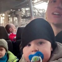 Civili napuštaju čeličanu Azovstal u Mariupolju