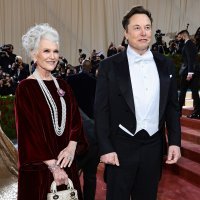 Maye i Elon Musk