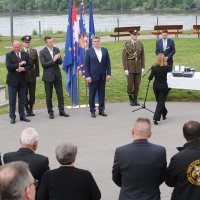Predsjednik Zoran Milanović uručio je odlikovanja braniteljima Vukovara