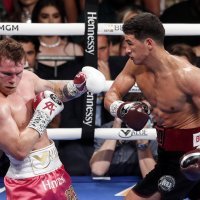 Canelo Alvarez i Dmitry Bivol