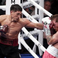 Canelo Alvarez i Dmitry Bivol