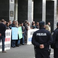 Prosvjedna akcija mještana Kosinja radi izgradnje hidroelektrane