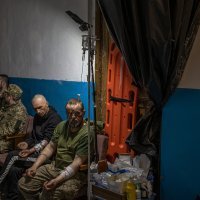 Ukrajinski ranjenici u poljskoj bolnici u Popasnu