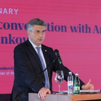 Premijer Plenković sudjelovao na konferenciji European Young Leaders u Westinu