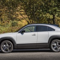 Mazda osvježila MX-30 za 2022.