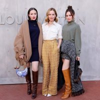 Iris Apatow, Leslie Mann and Maude Apatow