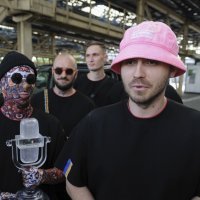 Kalush Orchestra s obožavateljima na granici