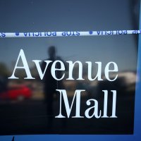 Zbog dojave o bombi evakuiran Avenue Mall