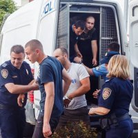 Privođenje navijača Hajduka na Županijski sud u Velikoj Gorici