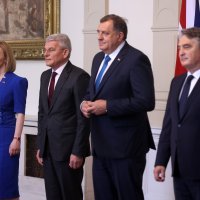 Britanska ministrica vanjskih poslova Elizabeth Truss susrela se s članovima Predsjedništva BiH