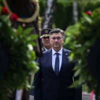 Na Mirogoju položeni vijenci povodom Dana Hrvatske vojske