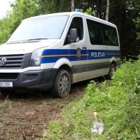 Mjesto pada aviona nalazi se na nepristupačnom šumovitom terenu