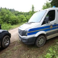 Mjesto pada aviona nalazi se na nepristupačnom šumovitom terenu