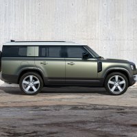 Land Rover Defender 130