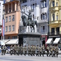 Norveška kraljevska garda i Počasno zaštitna bojna