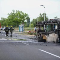 Zapalio se autobus na okretištu u Novom Jelkovcu