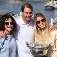 Rafael Nadal i Xisca Perello i Maria Isabel Nadal