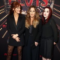 Priscilla Presley, Riley Keough i Lisa Marie Presley