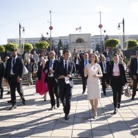 Francuski predsjednik Emmanuel Macron s predsjednicom Moldavije Maijom Sandu