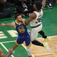 Golden State Warriorsi prvaci, Curry MVP finala