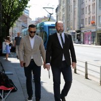 Bivši ministar Josip Aladrović u pratnji odvjetnika Nikole Mandića  dolazi u USKOK