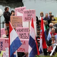 Prosvjed građana Ilovika i Lošinja zbog izgradnje luke Mrtvaška na otoku Lošinju