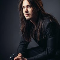 Dino Jelusić