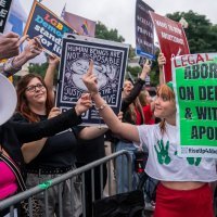 Pro i kontra prosvjednici pred američkim Vrhovnim sudom