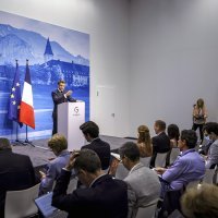 Emmanuel Macron na samitu G7