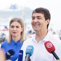 Split: Konferencija za medije kandidata za gradonačelnika Zorana Đogaša