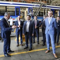 Ministar Oleg Butković posjetio je Končar– Električna vozila