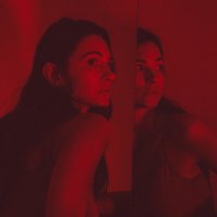 Sara Renar u objektivu Marine Uzelac