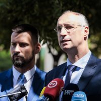 Ivica Puljak sa suradnicima održao konferenciju za medije