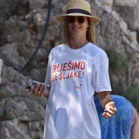 Festival bespravne gradnje u uvali Vruja