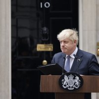 Boris Johnson podnosi ostavku