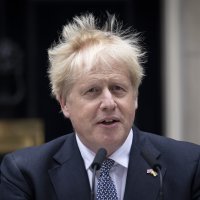 Boris Johnson podnosi ostavku