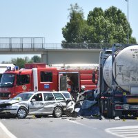 Koprivnica: U sudaru teretnjaka i tri auta poginula jedna osoba