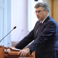 Rasprava u Saboru o opozivu ministra Gordana Grlića Radmana