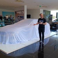 BMW THE 8 X JEFF KOONS