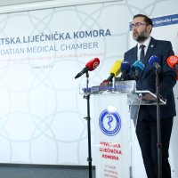 Zagreb: Konferencija za medije Hrvatskog liječničkog sindikata i Hrvatske liječničke komore