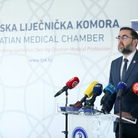 Zagreb: Konferencija za medije Hrvatskog liječničkog sindikata i Hrvatske liječničke komore