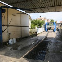 Redukcija vode udarac za autopraonice